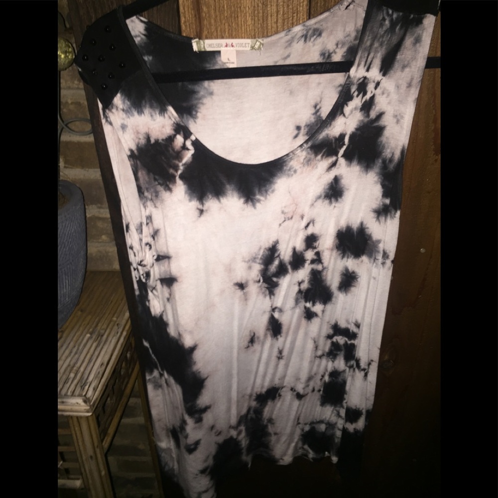 Chelsea & Violet Top